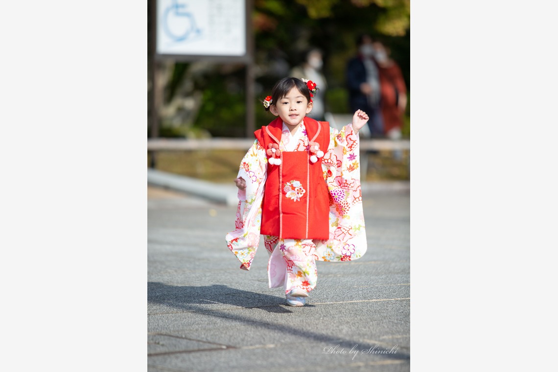 浅野真一が出張撮影した家族写真(キッズ,ベビーフォト)などが写った「七五三出張撮影（３歳）」の家族写真