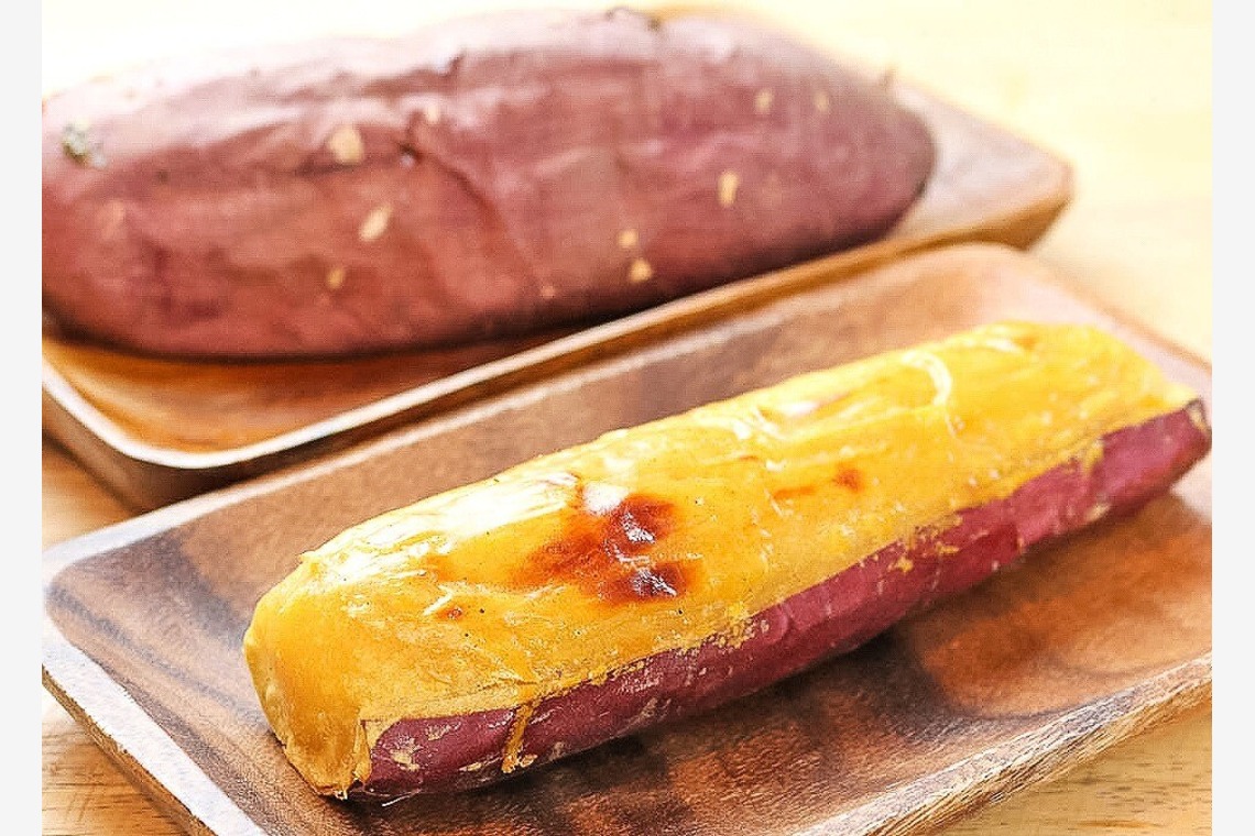 世登理恵が撮影した写真のアルバム「カフェ」