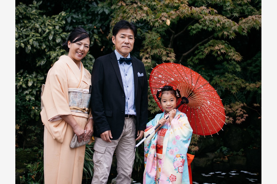 植村由理が出張撮影した家族写真(キッズ,ベビーフォト)などが写った「七五三　＠神明社　横浜」の家族写真