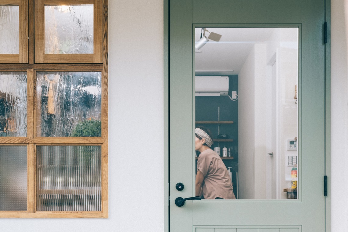 スタジオトモロが撮影した写真のアルバム「サロン」