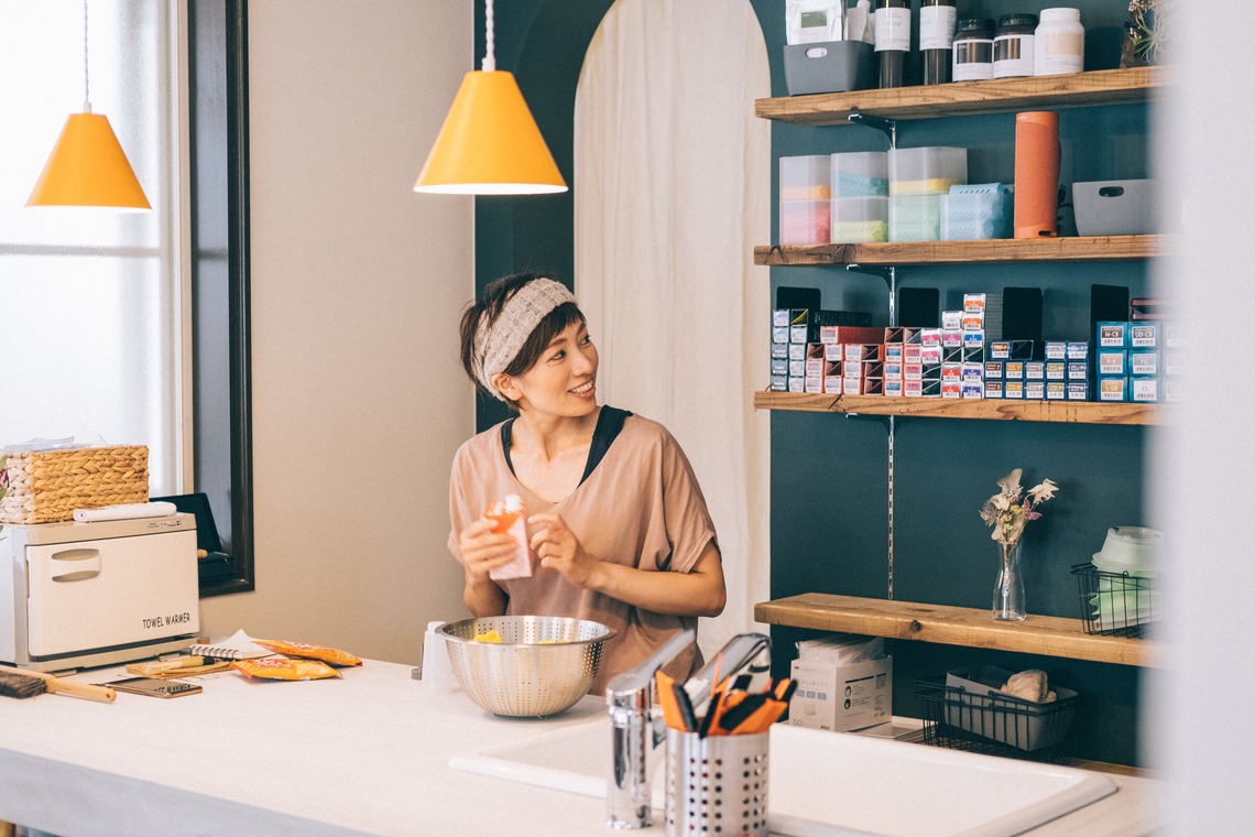 スタジオトモロが撮影した写真のアルバム「サロン」