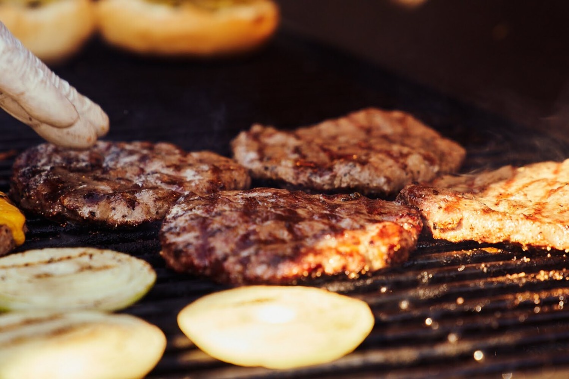 坂元寿行が撮影した写真のアルバム「ハンバーガ屋 撮影」