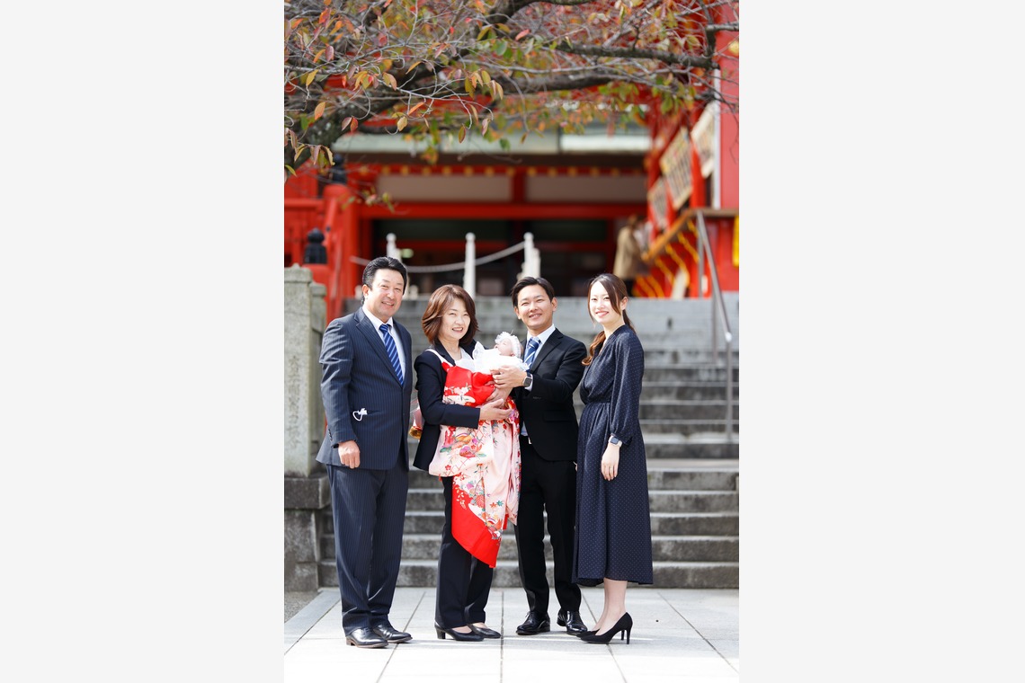 中井企画が撮影した家族写真の出張撮影のアルバム「お宮参り」