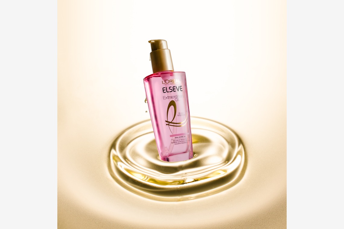 studio white alice 五十嵐啓が撮影した「コスメ」の写真