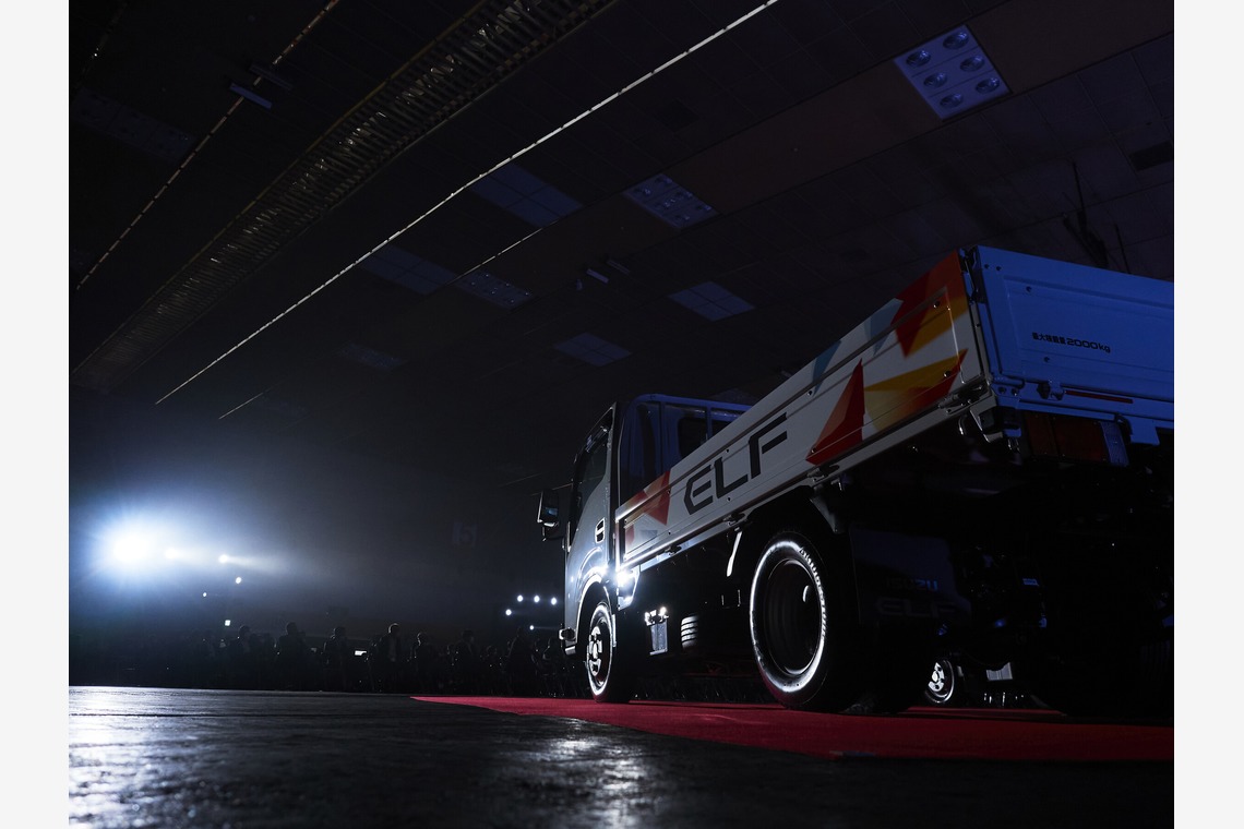 kiharu&photoが撮影した写真のアルバム「イベント撮影【新型ELF発表会】」