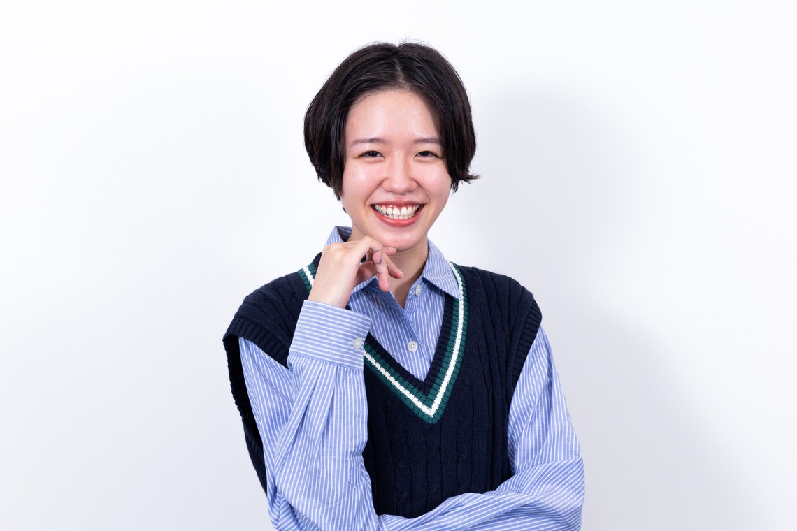 滋賀淳が撮影した写真のアルバム「プロフィール、インタビュー」