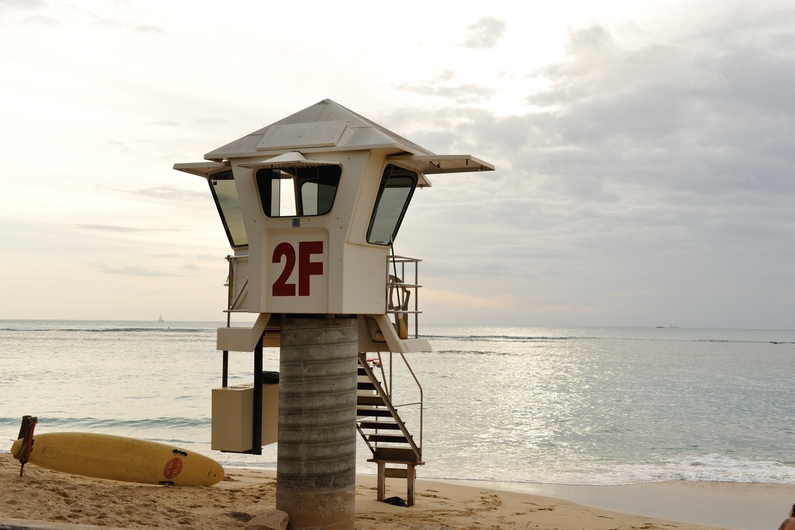 マイクロコズム合同会社