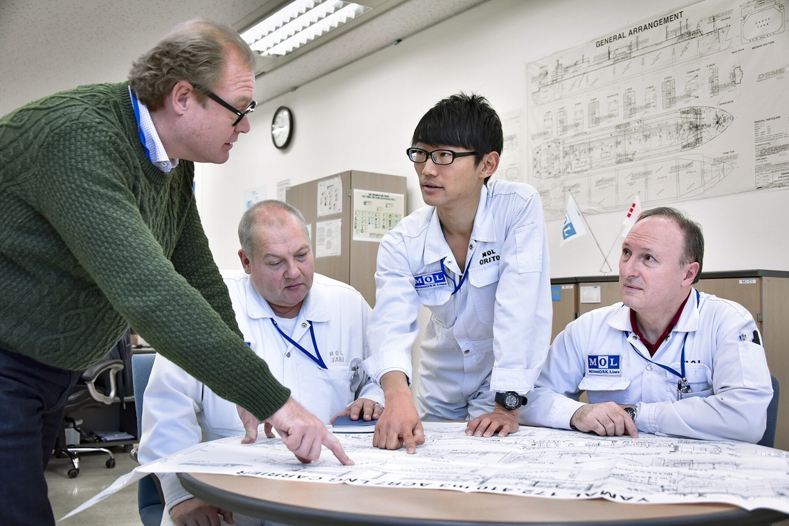 株式会社エスオーエスカンパニーが撮影した「入社案内」の写真