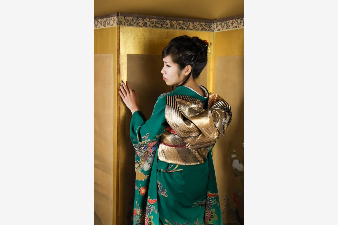 スマイルハンターが出張撮影した家族写真(キッズ,ベビーフォト)などが写った「成人式フォト」の家族写真