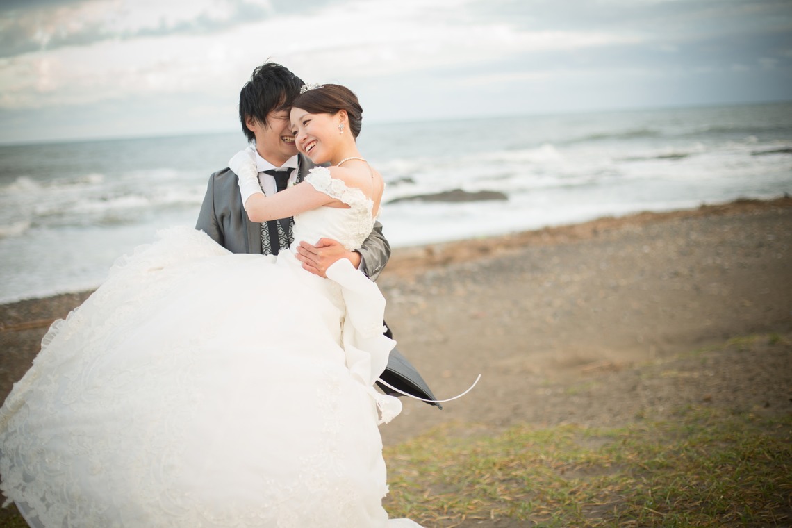 PIC WEDDING PHOTO（関口純一）が撮影した写真のアルバム「ホワイトドレス」