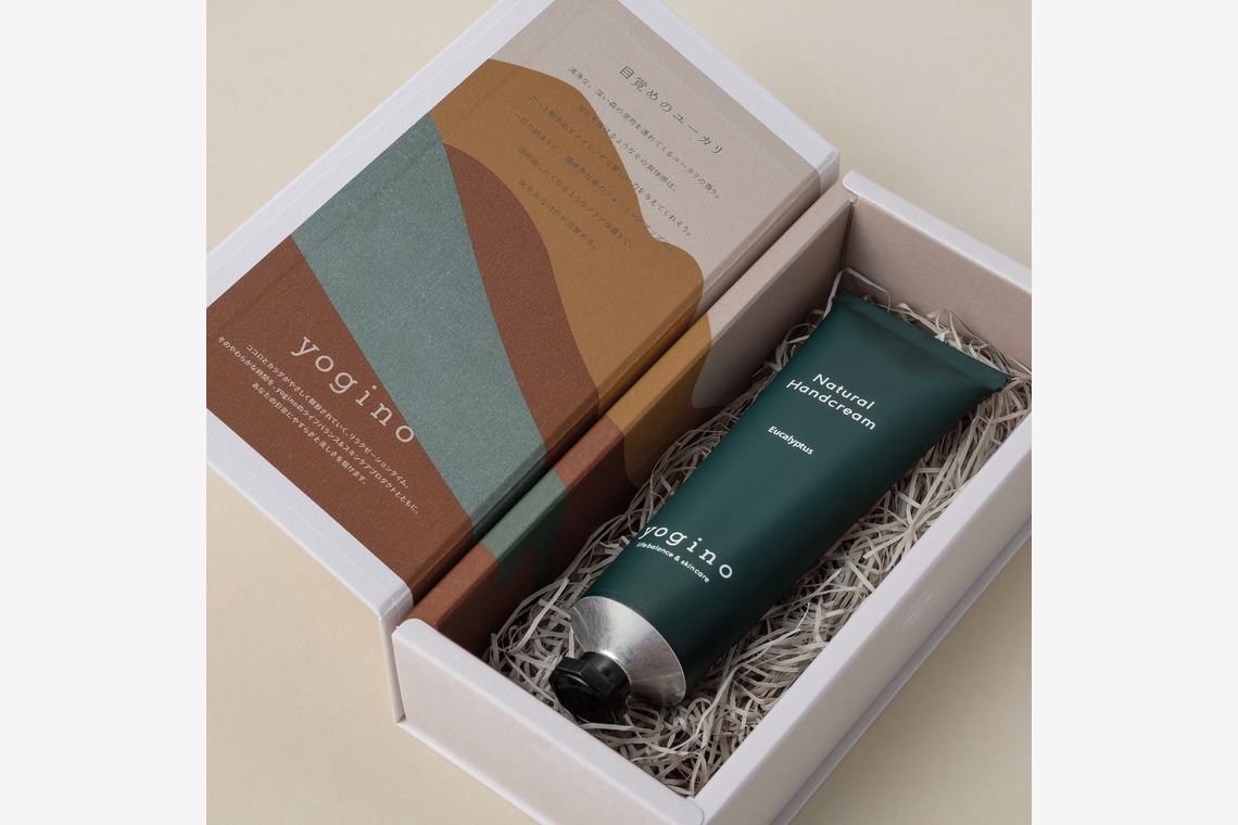 スタジオトモロが撮影した「コスメ ビジュアル」の写真