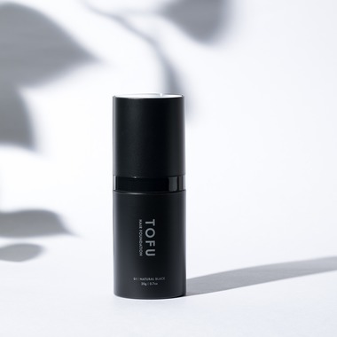 保坂　真弓が撮影した「ヘアファンデーションの商品撮影」の写真