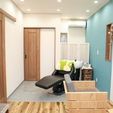 なかがわさとみが撮影した「美容室＋プロフィール写真撮影」の写真