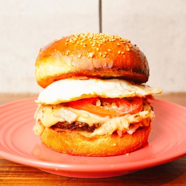 遠藤雄介・JEADO Worksが撮影した「ハンバーガー屋さんの物撮りを行いました。」の写真