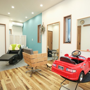 なかがわさとみが撮影した「美容室＋プロフィール写真撮影」の写真