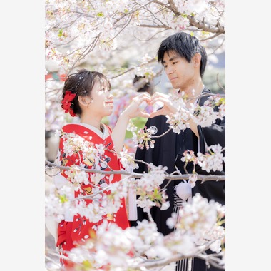 大阪フォトファクトリーが撮影した「和装前撮り」のウェディングフォト