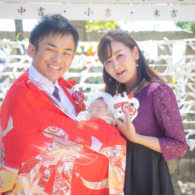 岩本隆之が出張撮影した「お宮参り撮影」の家族写真