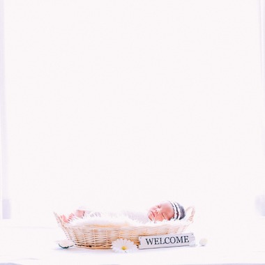 出張撮影HUG TIMEが撮影した「自宅でナチュラルなニューボーンフォト」の写真