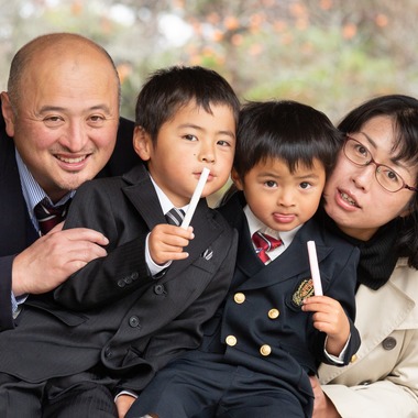 ストロボ　フォトサービスが撮影した「宮城県内ファミリー記念日の出張撮影」の写真