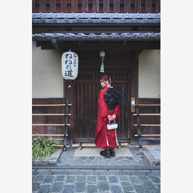 大阪フォトファクトリーが出張撮影した「成人式前撮り」の家族写真