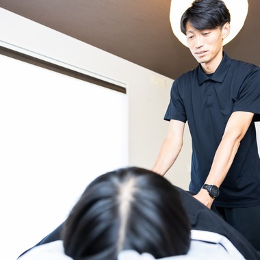 株式会社山口メディアプランニングが撮影した「整体サロン撮影」の写真