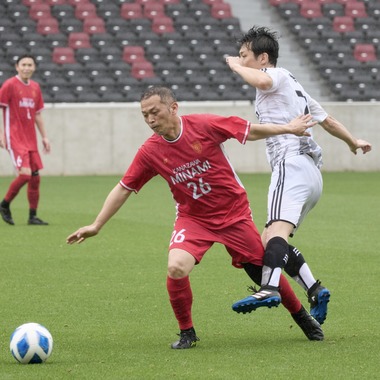 児玉 一成が撮影した「サッカー（金沢ゴーゴーカレースタジアム）」の写真
