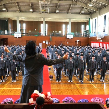 原田　英夫が撮影した「学校・卒業式、卒業アルバム」の写真