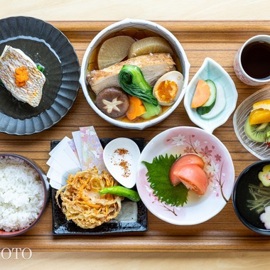 大森光太郎・K-PHOTOが撮影した「ランチメニュー撮影」の写真