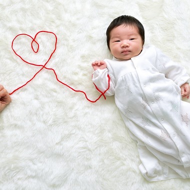 Design studio lumière（井上 敦仁）が撮影した「ニューボーンフォト」の写真