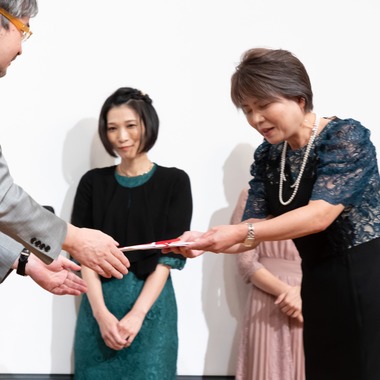 イトウ　ノブミチが撮影した「周年パーティと100人集合写真」の写真