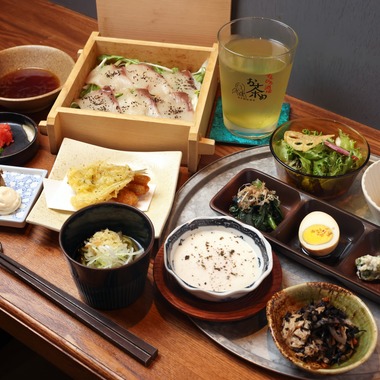 STARS -BRANDING AND DESIGN- (SNSマーケティングコンサル)が撮影した「飲食店　コース　御膳　料理　日本食　京都　古都」の写真