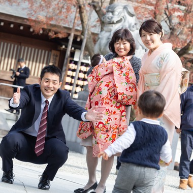 出張撮影ななが出張撮影した「お宮参り記念写真」の家族写真
