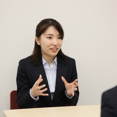 合同会社スタジオスーパーフライが撮影した「人物イメージ」の写真