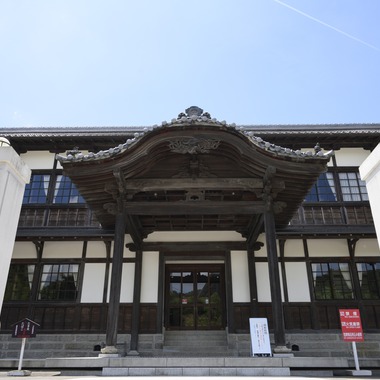 ならもとかずやが撮影した「旧和歌山県議会議事堂」の写真