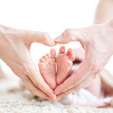 ゾクが出張撮影した「ニューボーンフォト」の家族写真