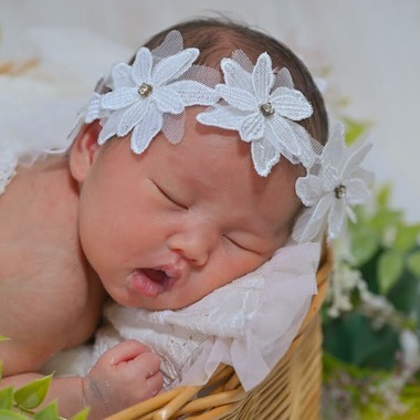 滝絵理香が撮影した「ニューボーンフォト」の写真