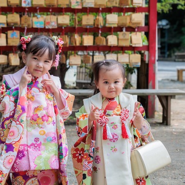 photobeehiveが出張撮影した「家族の記念日　お宮参りと七五三」の家族写真