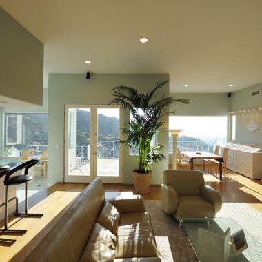 マイクロコズム合同会社が撮影した「商品イメージ」の写真