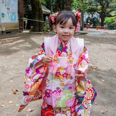 photobeehiveが出張撮影した「家族の記念日　お宮参りと七五三」の家族写真