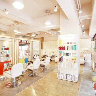 柴　有司が撮影した「店舗/サロン」の写真