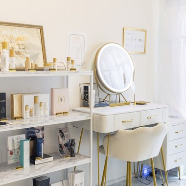 柿元写真事務所が撮影した「ビューティーサロン」の写真