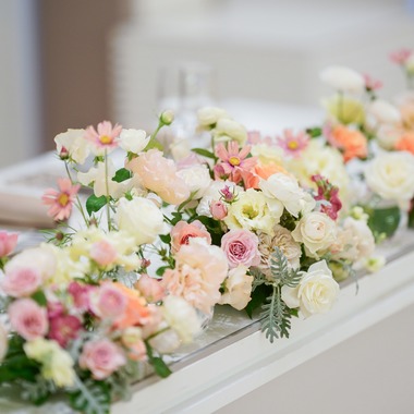 ARAI MAGICが撮影した「テーブル装花（結婚式/披露宴会場）」の写真