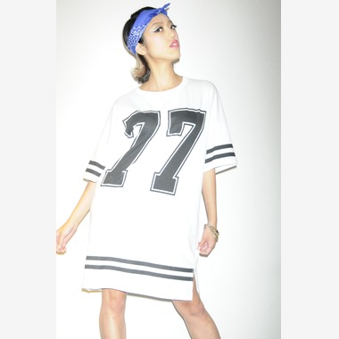 エン・ノースタジオが撮影した「ファッション写真撮影スタジオ撮影」の写真