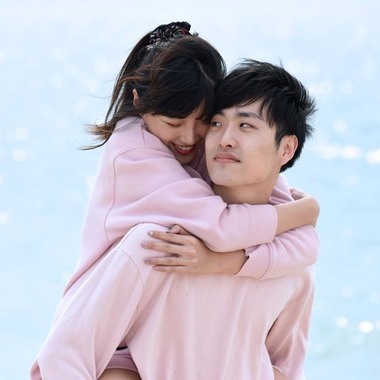 Avenir（山宮 敏明）が撮影した「ビーチでカップルフォト」の写真