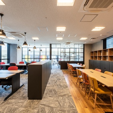 宮地英司が撮影した「office」の写真