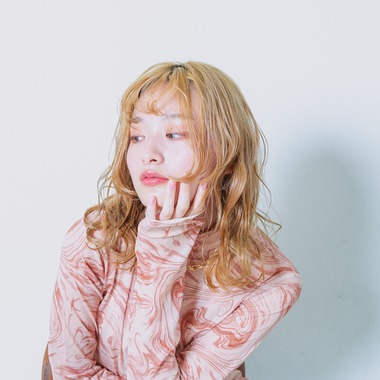 大對敏嗣が撮影した「サロン×広告撮影」の写真