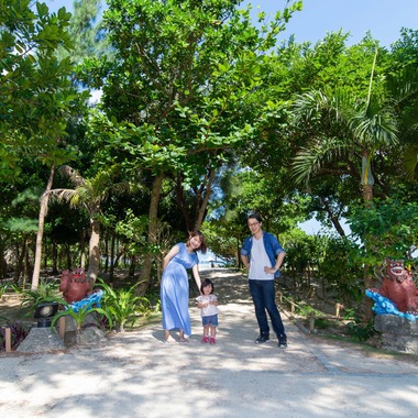 石垣島メモリアルフォトが撮影した「春の石垣島で家族写真」の写真