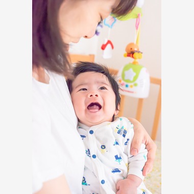 畔上咲子が出張撮影した「赤ちゃん」の家族写真