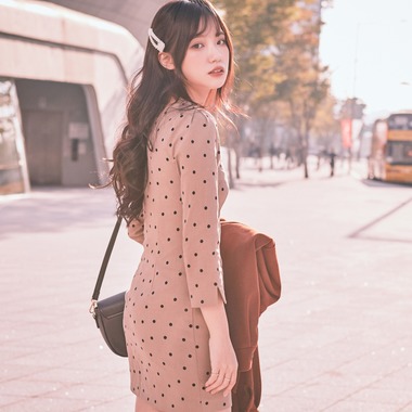 倉木ノエルが撮影した「ポートレート広告」の写真