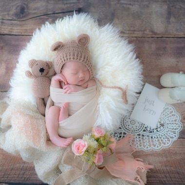 フォトラビが撮影した「ご自宅でニューボーンフォト」の写真